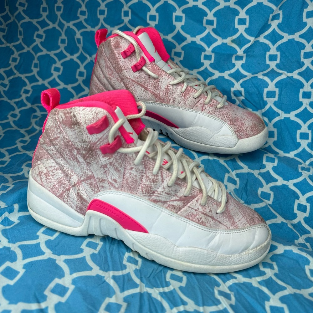 Nike Women’s size 7.5 Air Jordan 12 retro Arctic pink sneakers OG wmns retro vtg